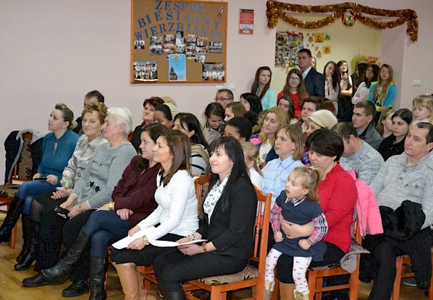 Jasełka i III Parafialny Przegląd Kolęd i Pastorałek