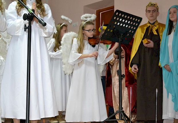 Jasełka i III Parafialny Przegląd Kolęd i Pastorałek