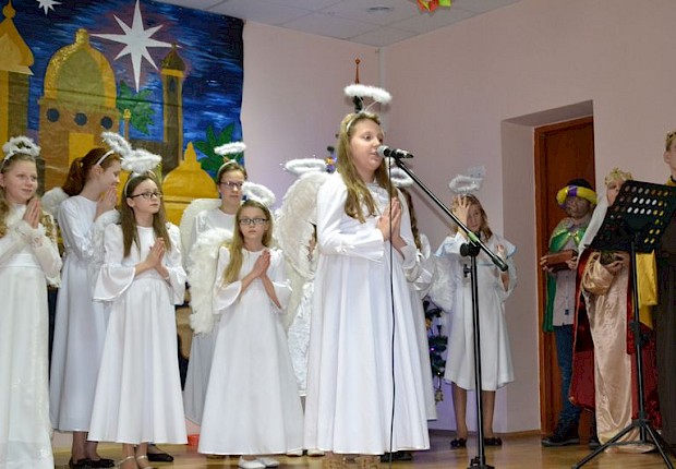 Jasełka i III Parafialny Przegląd Kolęd i Pastorałek