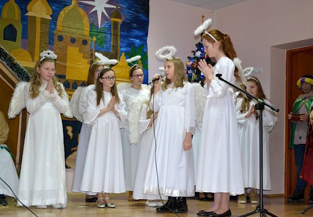 Jasełka i III Parafialny Przegląd Kolęd i Pastorałek