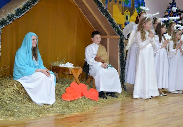 Jasełka i III Parafialny Przegląd Kolęd i Pastorałek
