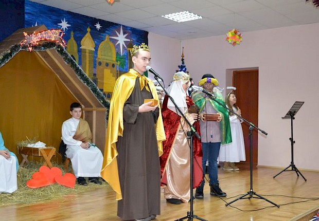 Jasełka i III Parafialny Przegląd Kolęd i Pastorałek