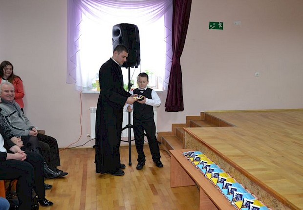 Jasełka i III Parafialny Przegląd Kolęd i Pastorałek