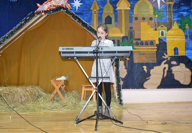Jasełka i III Parafialny Przegląd Kolęd i Pastorałek