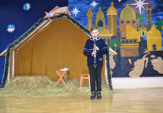 Jasełka i III Parafialny Przegląd Kolęd i Pastorałek