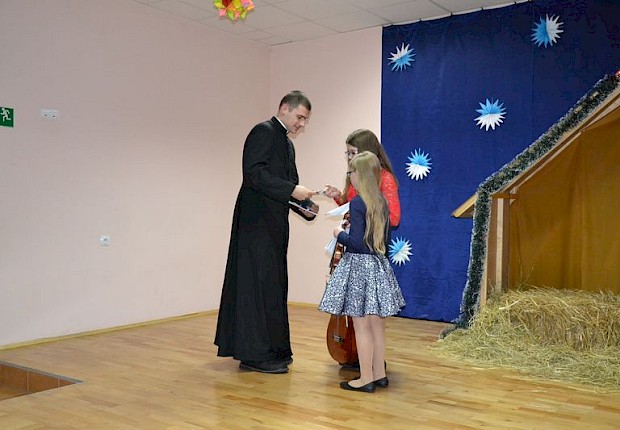 Jasełka i III Parafialny Przegląd Kolęd i Pastorałek