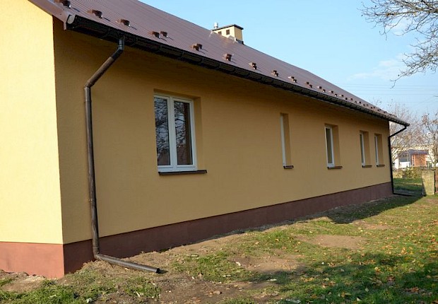 Zakończenie prac przy dociepleniu budynku parafialnego