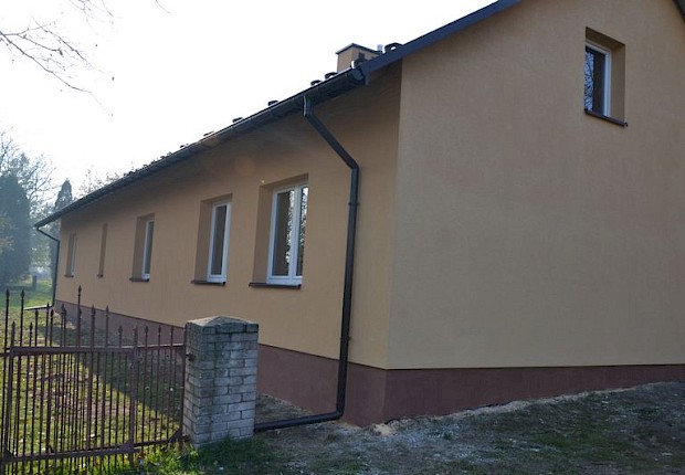 Zakończenie prac przy dociepleniu budynku parafialnego