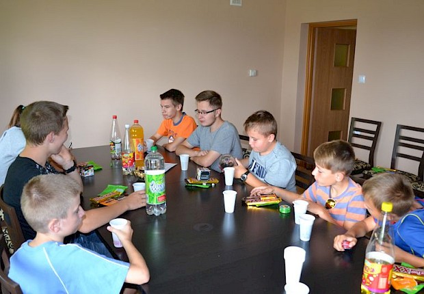 Parafialny turniej liturgicznej służby ołtarza w piłkarzyki ręczne