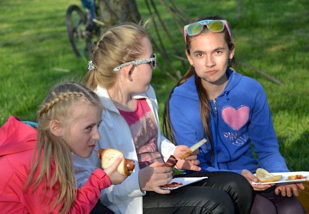 Wycieczka rowerowa liturgicznej służby ołtarza do Chłopic