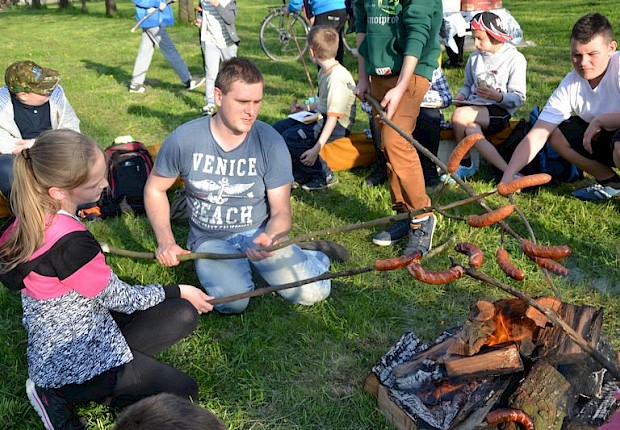 Wycieczka rowerowa liturgicznej służby ołtarza do Chłopic