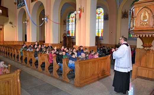 Rekolekcje wielkopostne dla Zespołu Szk&oacute;ł w Wierzbnej