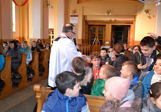 Rekolekcje wielkopostne dla Zespołu Szk&oacute;ł w Wierzbnej