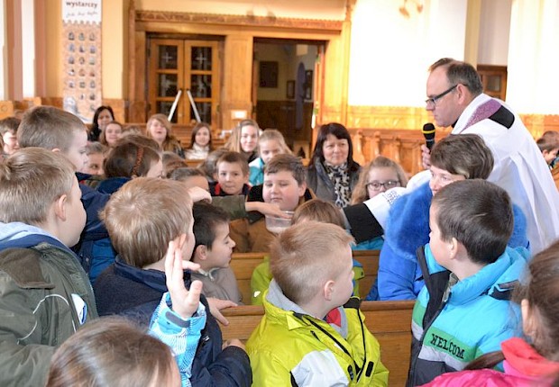Rekolekcje wielkopostne dla Zespołu Szk&oacute;ł w Wierzbnej