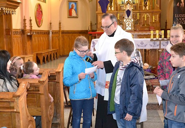 Rekolekcje wielkopostne dla Zespołu Szk&oacute;ł w Wierzbnej