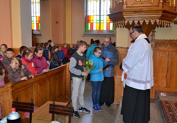 Rekolekcje wielkopostne dla Zespołu Szk&oacute;ł w Wierzbnej