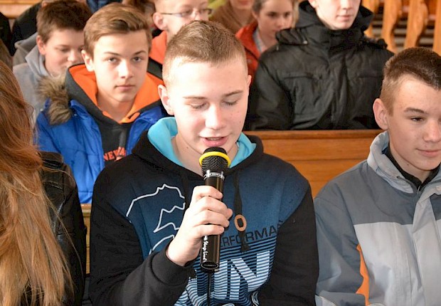Rekolekcje wielkopostne dla Zespołu Szk&oacute;ł w Wierzbnej
