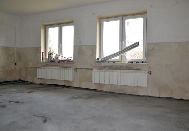 Remont punktu katechetycznego na p&oacute;łmetku