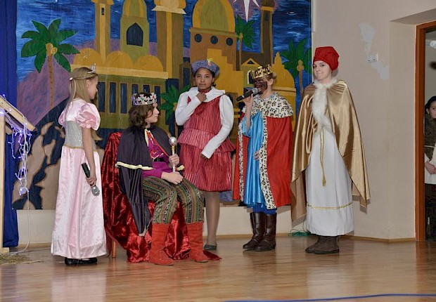 Jasełka i II Parafialny Przegląd Kolęd i Pastorałek