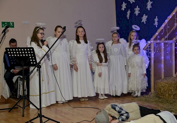 Jasełka i II Parafialny Przegląd Kolęd i Pastorałek