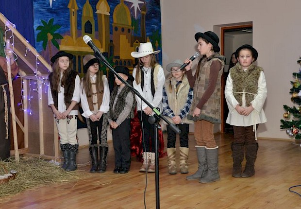 Jasełka i II Parafialny Przegląd Kolęd i Pastorałek