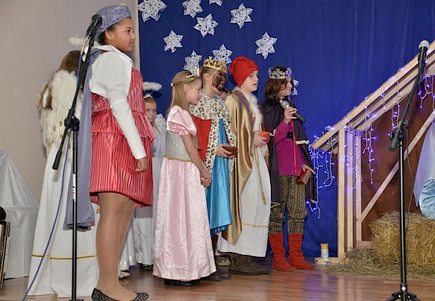 Jasełka i II Parafialny Przegląd Kolęd i Pastorałek