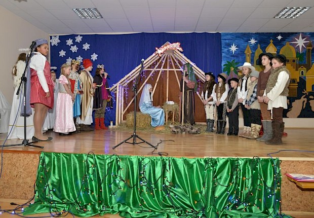 Jasełka i II Parafialny Przegląd Kolęd i Pastorałek