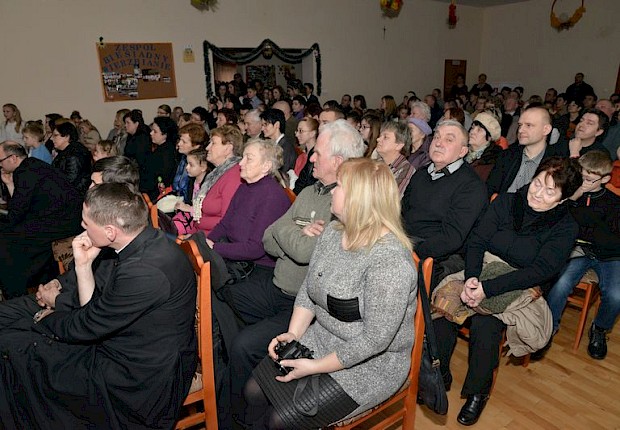 Jasełka i II Parafialny Przegląd Kolęd i Pastorałek