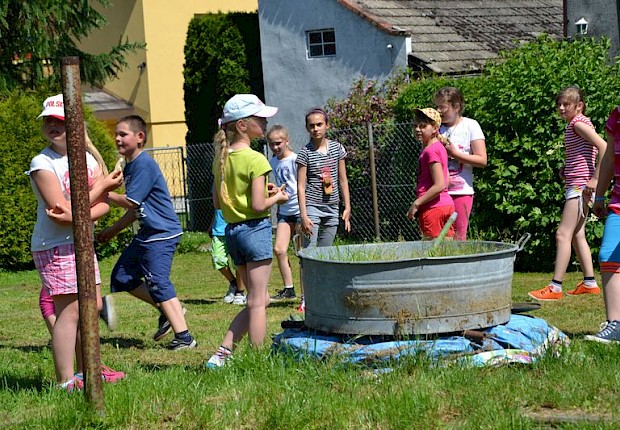 Wycieczka liturgicznej służby ołtarza