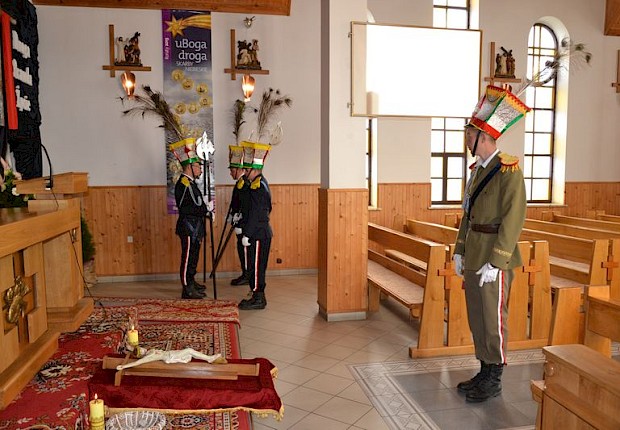 Wielka Sobota - poświęcenie pokarm&oacute;w