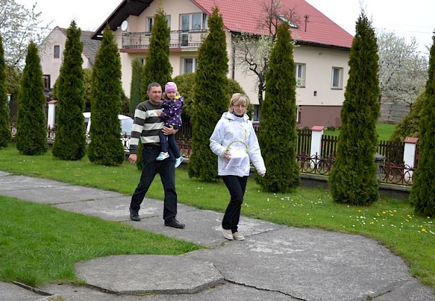 Wielka Sobota - poświęcenie pokarm&oacute;w