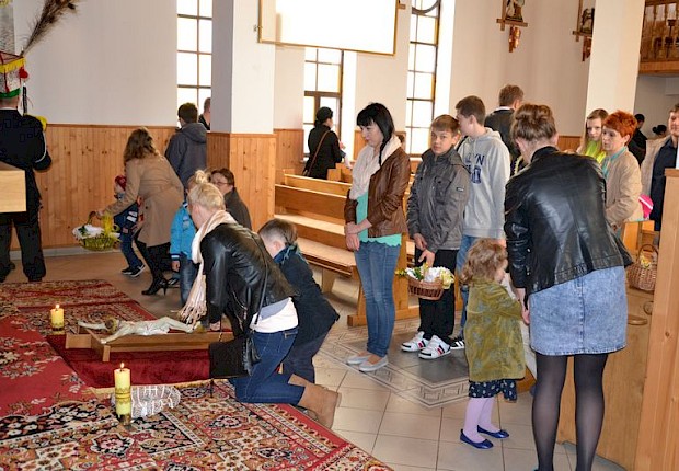 Wielka Sobota - poświęcenie pokarm&oacute;w