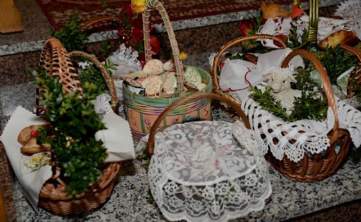 Wielka Sobota - poświęcenie pokarm&oacute;w