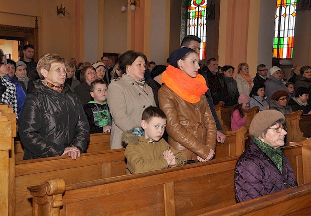 Parafialna droga krzyżowa