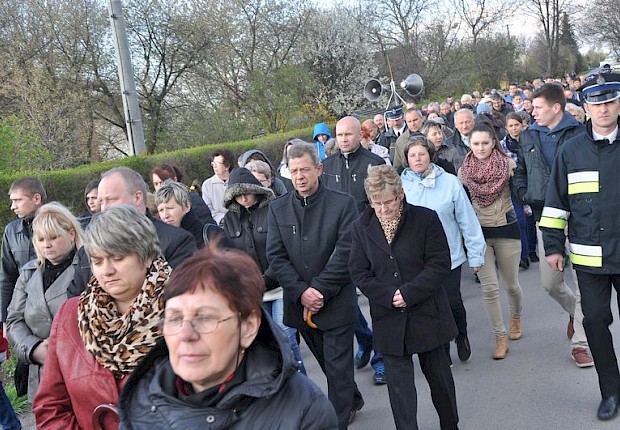 Parafialna droga krzyżowa