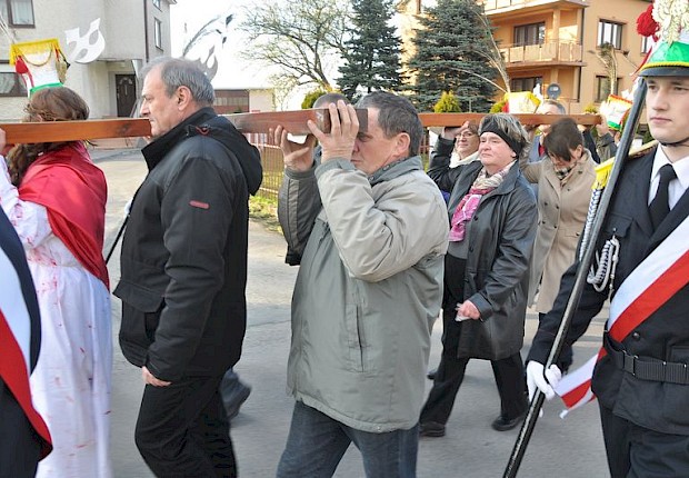 Parafialna droga krzyżowa