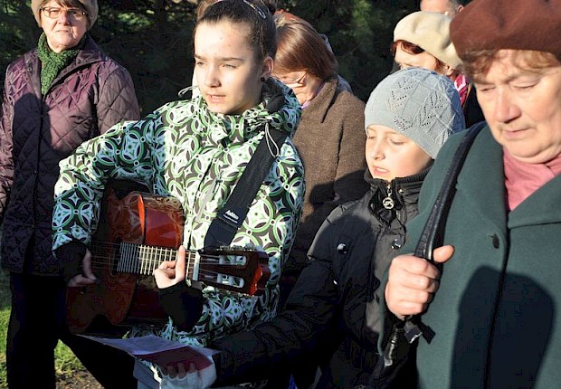 Parafialna droga krzyżowa
