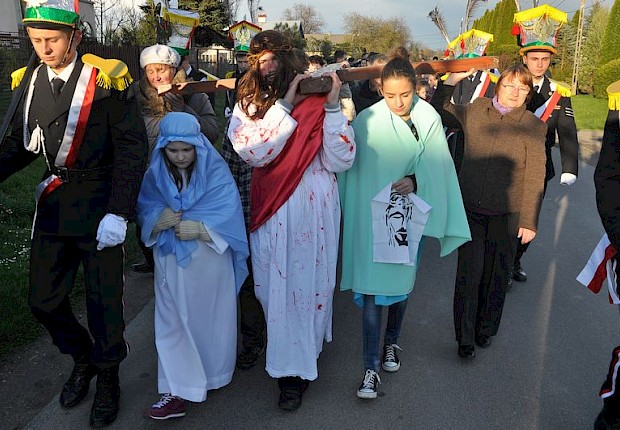 Parafialna droga krzyżowa