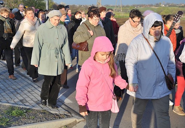 Parafialna droga krzyżowa