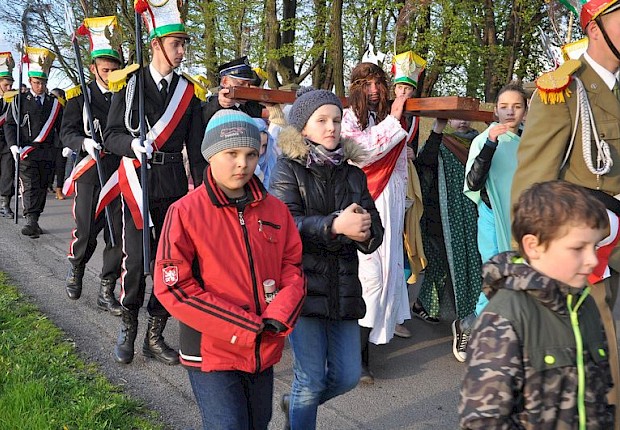 Parafialna droga krzyżowa