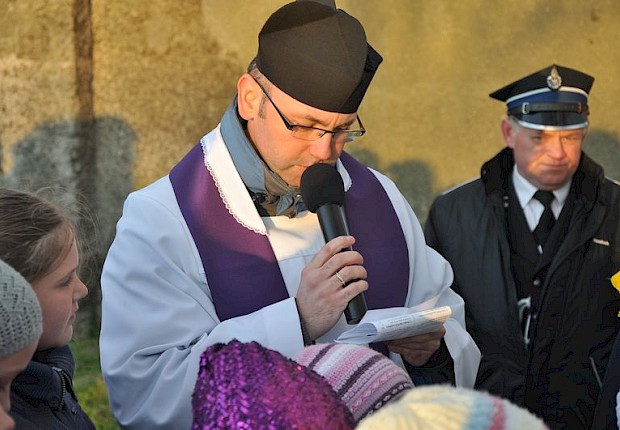 Parafialna droga krzyżowa
