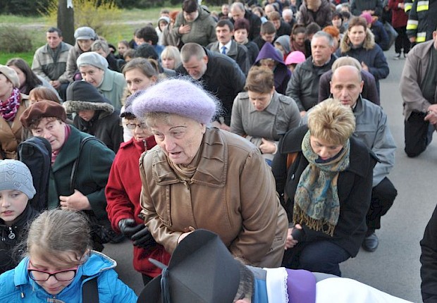 Parafialna droga krzyżowa