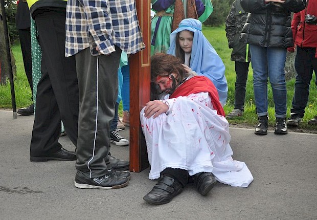 Parafialna droga krzyżowa