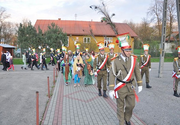 Parafialna droga krzyżowa