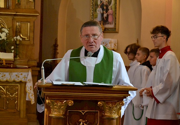 Goście z Papui Nowej Gwinei: bp Paul Sundu i Rodak ks. Łukasz Hołub