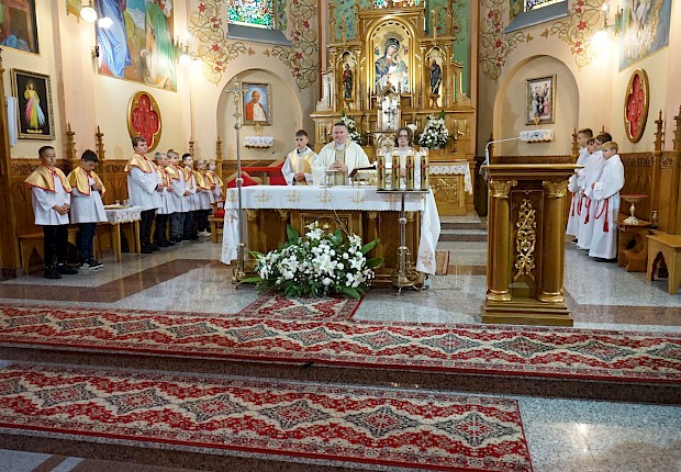 Przyjęcie kandydat&oacute;w do posługi ministranta
