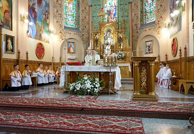 Przyjęcie kandydat&oacute;w do posługi ministranta